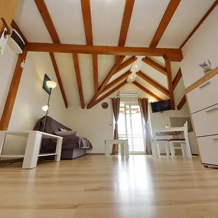 Budan Apartment *