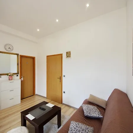 Budan Apartment *