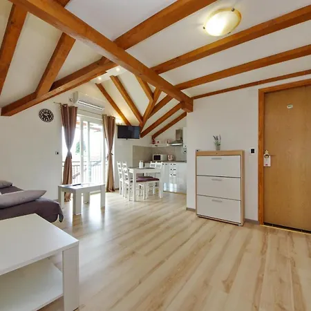 Apartment Budan